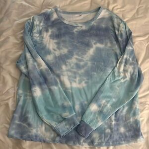 Women’s 2XL long sleeve tie-dye shirt